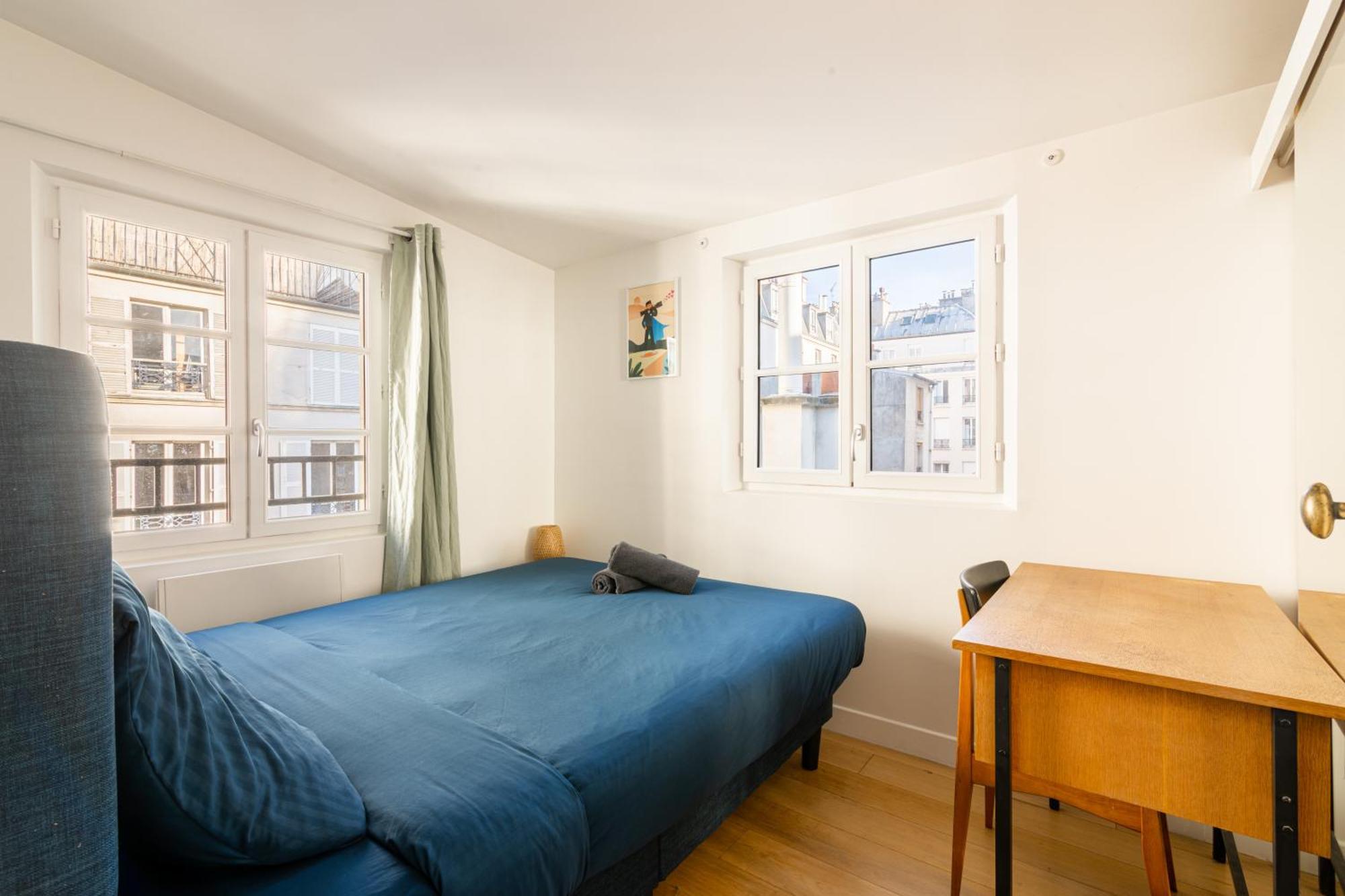 Luxurious 2 Bedroom Canal Saint Martin Saint Lazare París Exterior foto